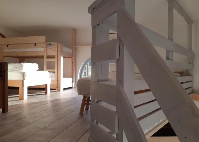 Appartement Convivial A Val Thorens De 42 M² - Vue Sur La Montagne *